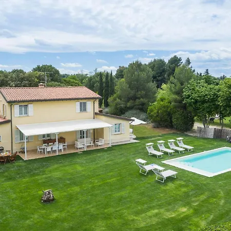 Selene Villa Pesaro